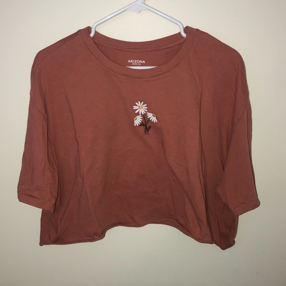 Arizona Jean Company Tops - Arizona Jean Co Embroidered Daisy Rolled Hem Crop Top